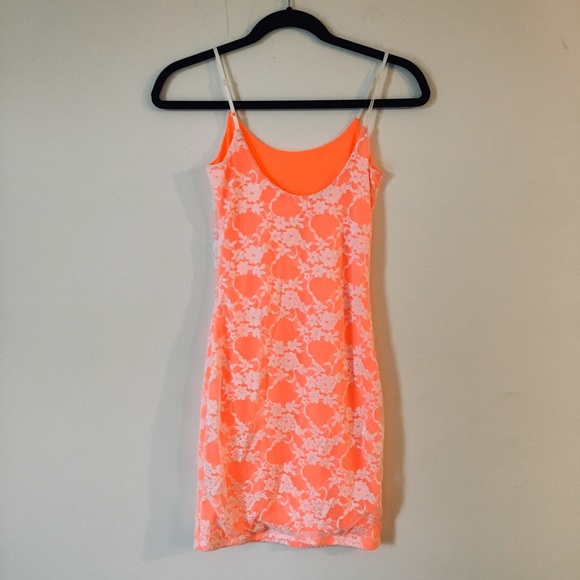 Solemio Dress - Picture 2 of 3